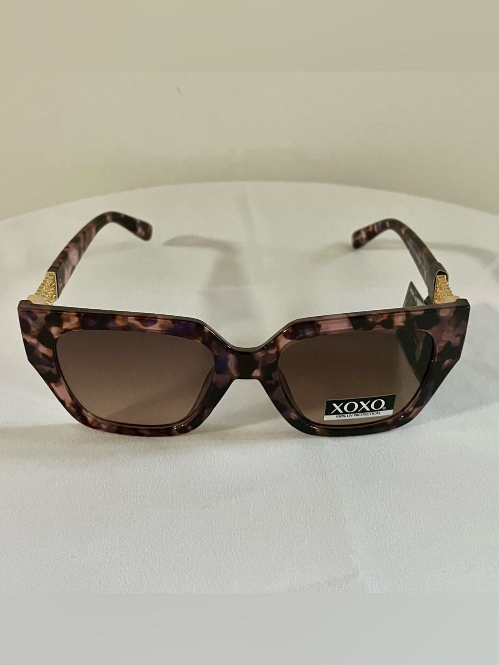 XOXO Tortoise Cat Eye Sunglasses Gold Accent UV Protection NWT